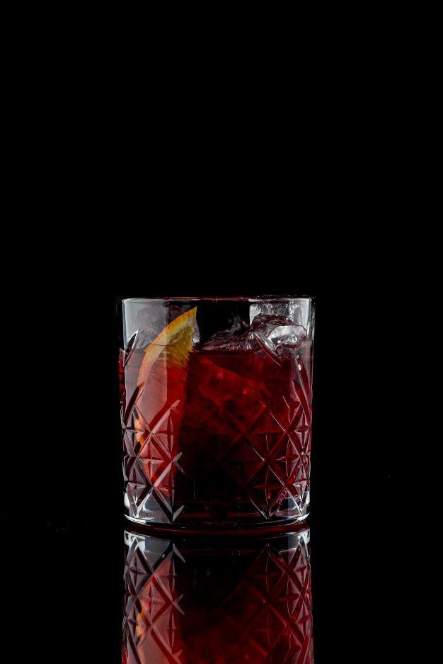 A negroni in cut crystal